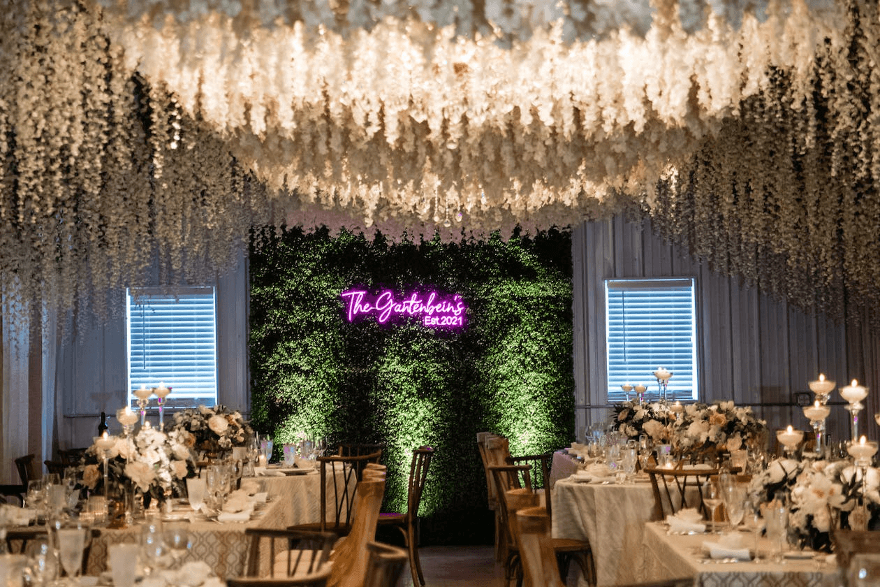 Are neon signs worth it for weddings?