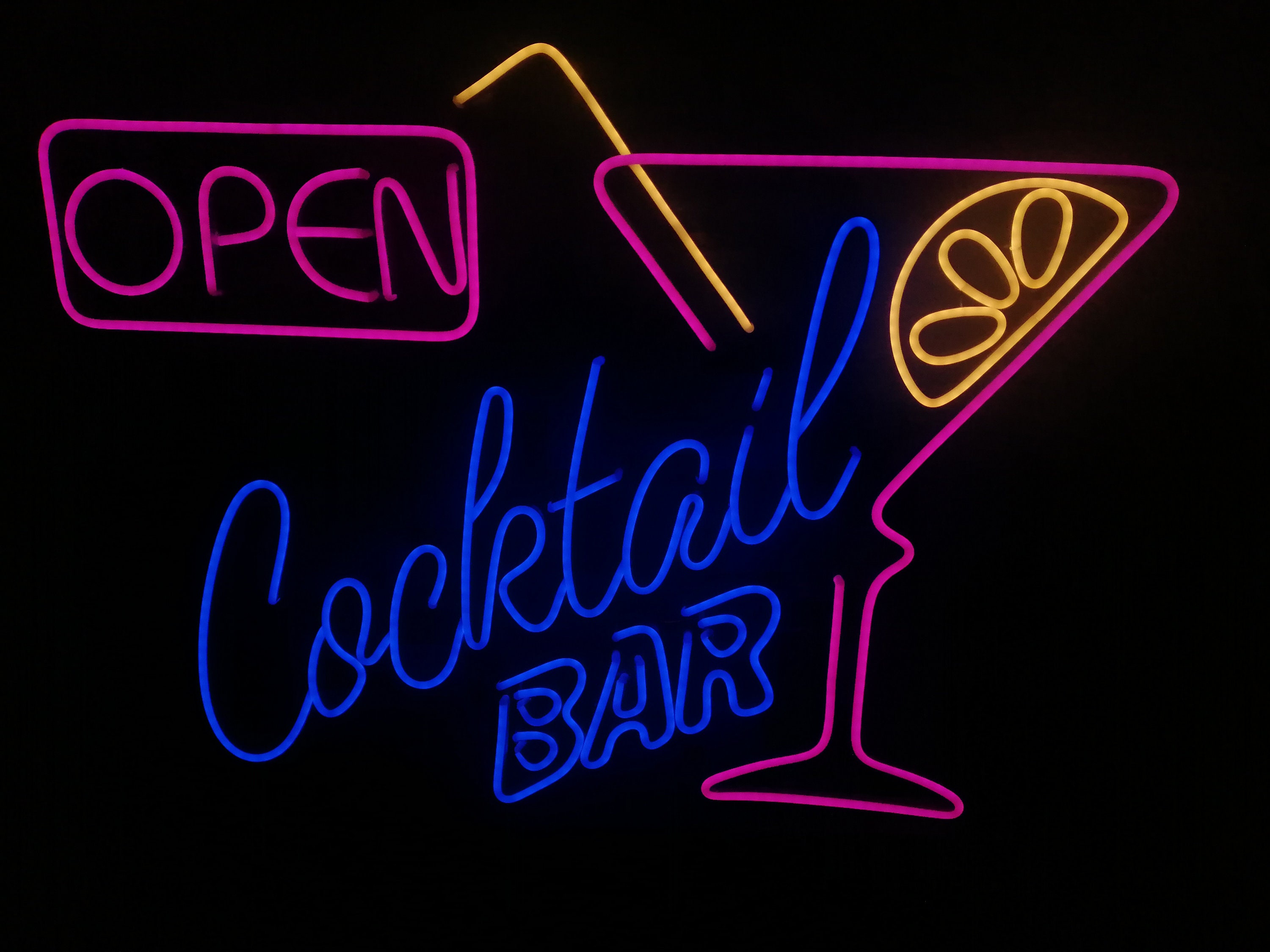 Neon Cocktail Sign, Neon Sign Cocktail Bar, Neon Bar Signs, Restaurant Neon, Neon Sign For A Snack Bar