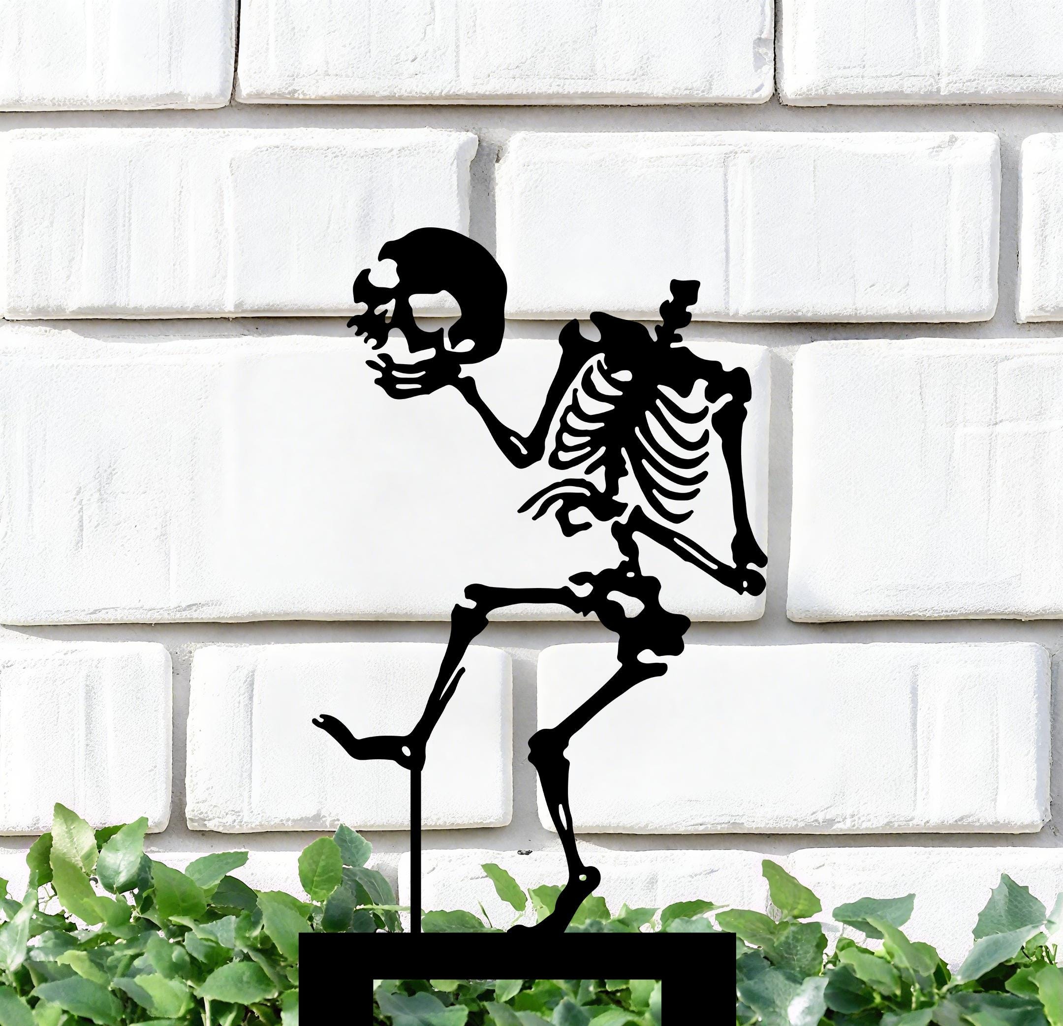 Skeleton Halloween Garden Sign, Halloween Outdoor Skeleton Decor, Funny Halloween Yard Art, Halloween Yard Stakes,Halloween Metal lawn Sign